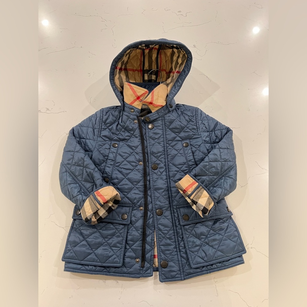 Burberry quilted size 5 jacket Navy Blue